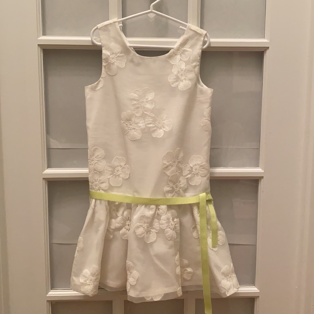Gymboree size 8 girls white formal dress.